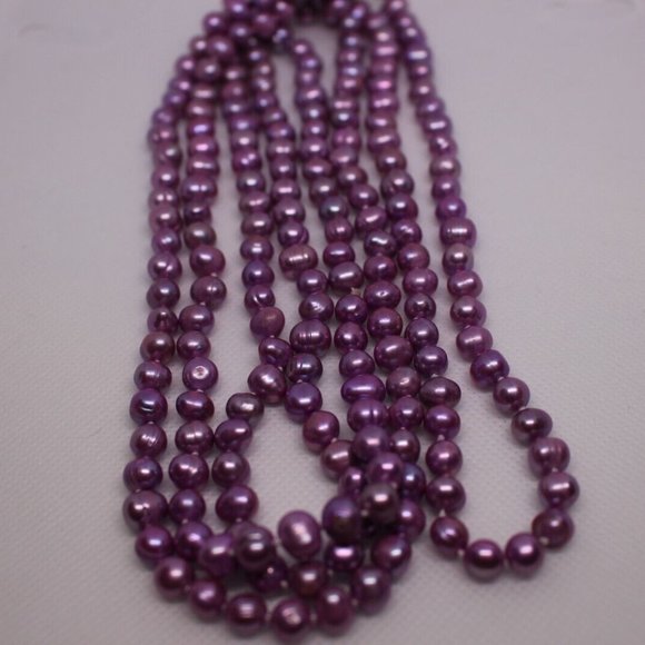 Jewelry - Real South Pacific Iridescent Ringed Pearl Necklace - Lavender Color